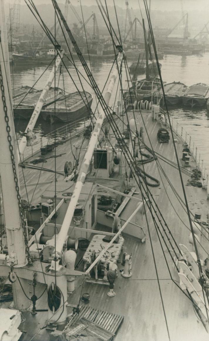 1959 - British Post Office Cable Ship HMTS Iris